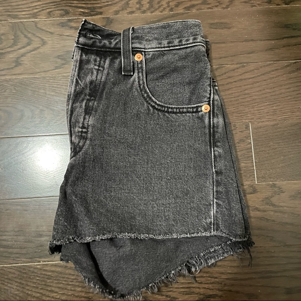 LEVI’s 501 shorts
